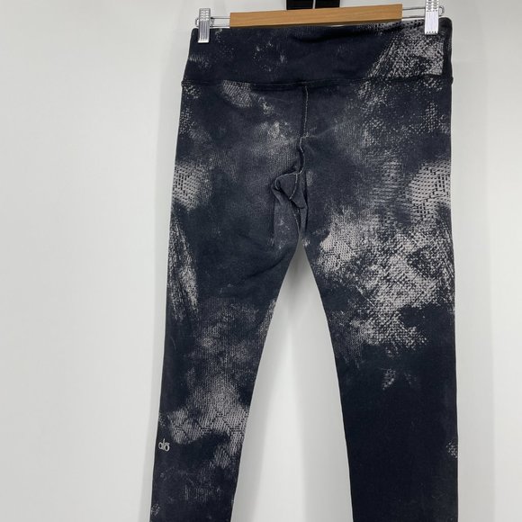 Alo Yoga Black Smoke Airbrush print leggings Med - Picture 9 of 14